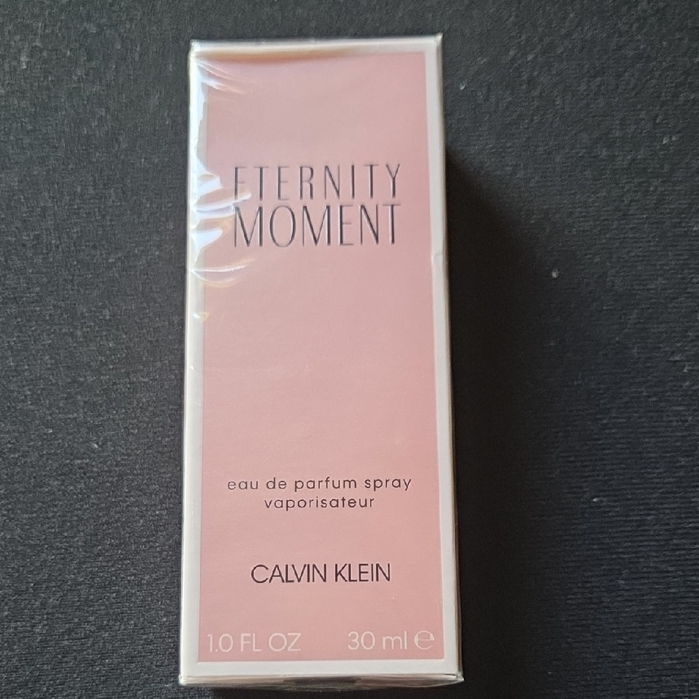 Calvin Klein Eternity Moment Eau De Parfum Spray